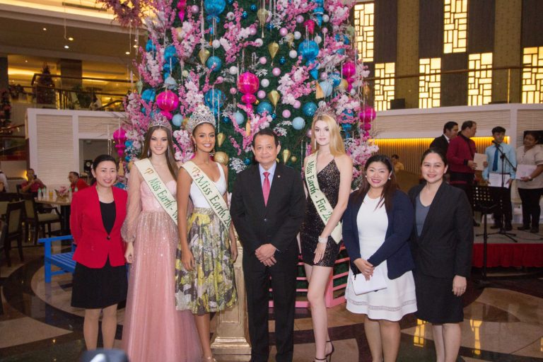 CENTURY PARK HOTEL CELEBRATES A CHIC AND FABULOUS CHRISTMAS