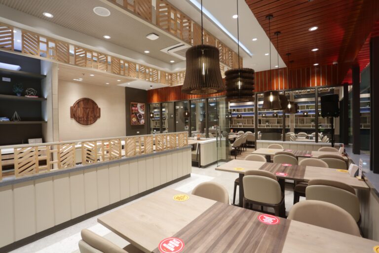  Kuya J opens first new restaurant in new normal in Fisher Mall Malabon!