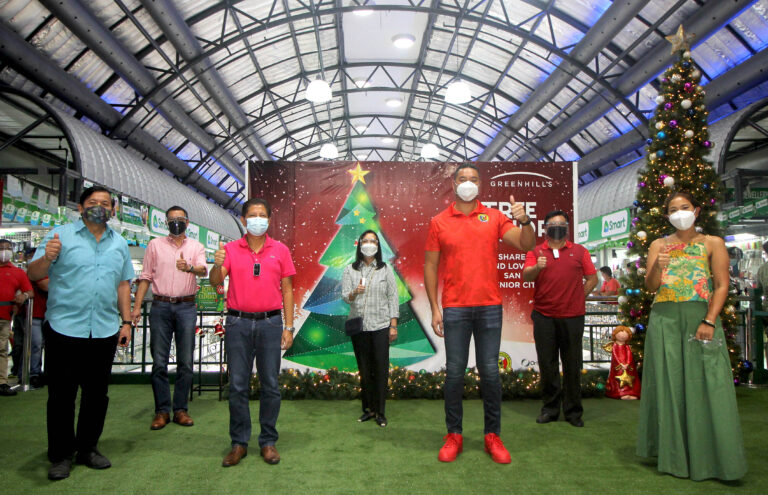 Ortigas Malls brings holiday cheer to senior citizens with the Tree of Hope