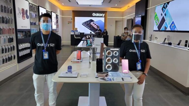 Safe Shopping Experience at Samsung Experience Stores