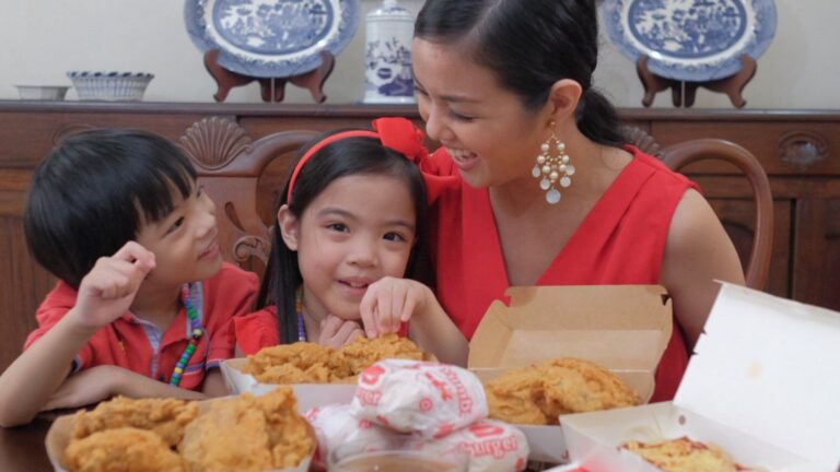Jollibee Group offers 10% discountrs to vaccinated customers