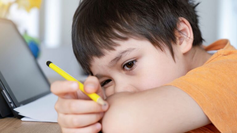 6 ways to help your kids cope with the pandemic