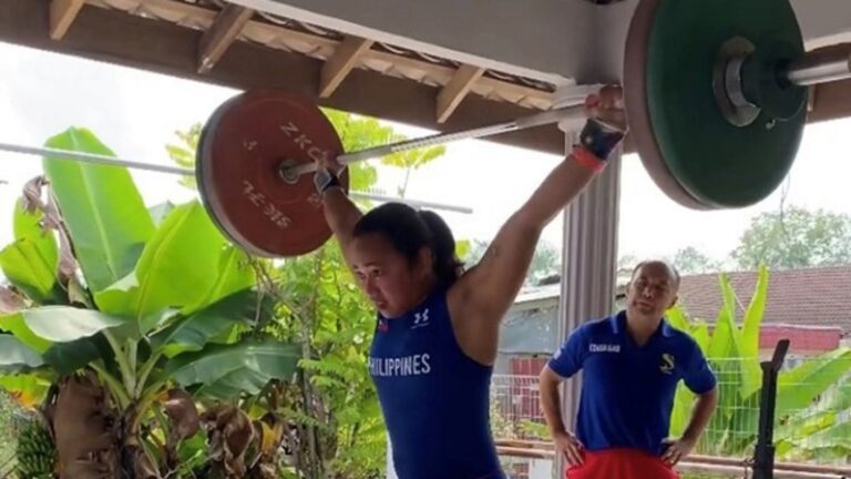 “The goal is getting the gold, but also taking each day as a chance to start over” – Olympic gold medalist and Manulife brand ambassador Hidilyn Diaz