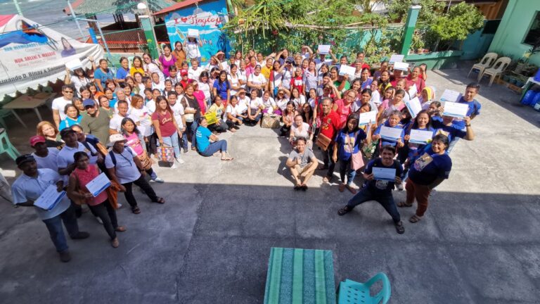 Women lead waste management capacity building in  litter-vulnerable islands in the Philippines
