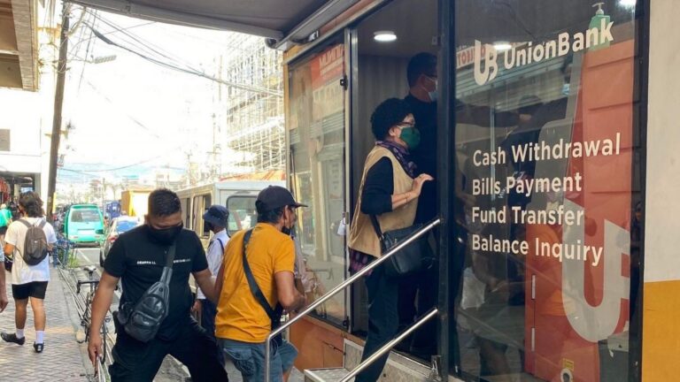 UnionBank rolls out “Bank on Wheels” in Cebu to help typhoon-affected customers