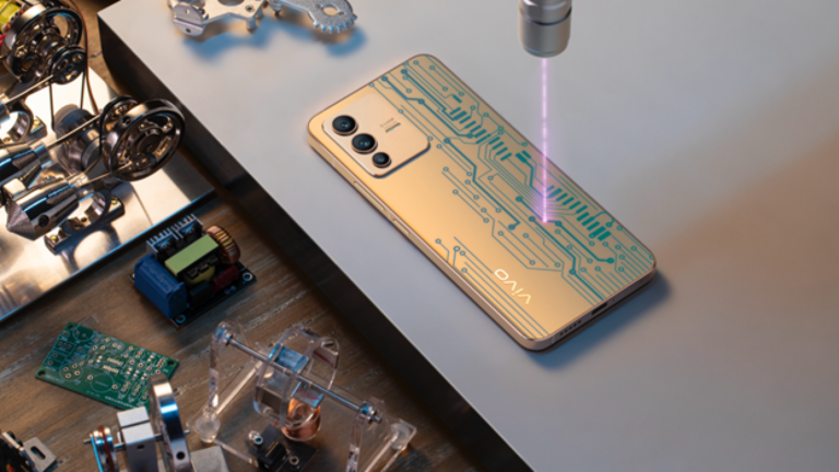 How to flaunt the vivo V23 Series 5G’s unique color-changing feature