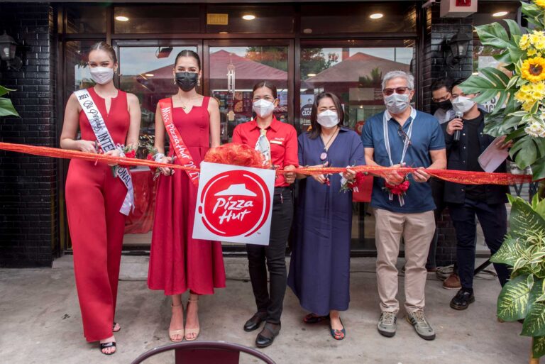 Pizza Hut Opens New Delco Store in Makati With Bb. Pilipinas Meet-And-Greet