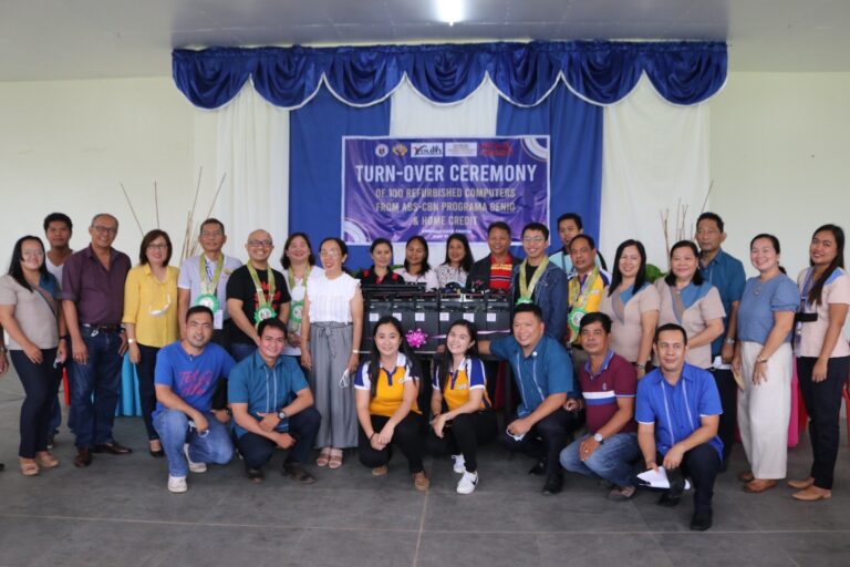 Home Credit donates 100 computer units to 14 national high schools in Capiz
