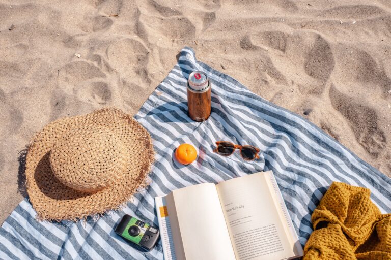 Make your vacation hassle-free with these cashless travel hacks