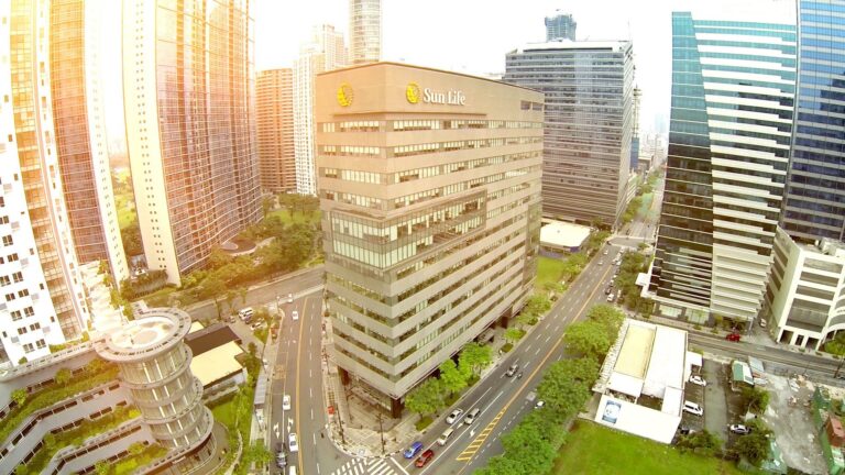 SUN LIFE IS NOW CERTIFIED AS A GREAT PLACE TO WORK™
