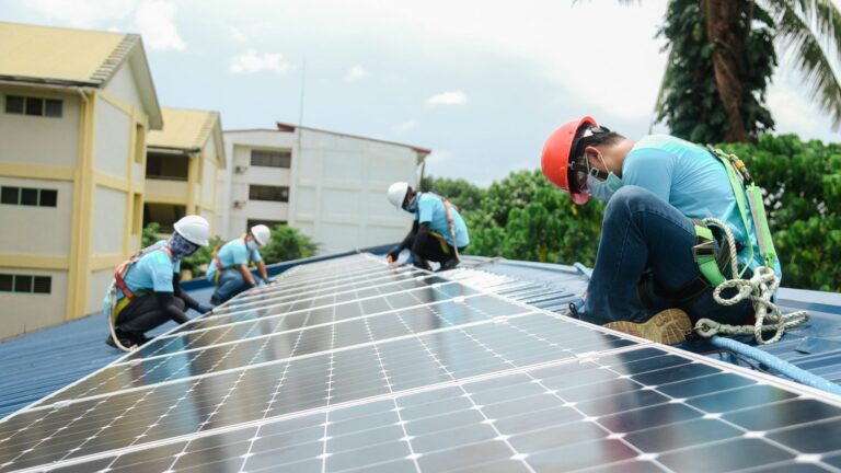 SM Foundation and Maxeon Solar Technologies thru Sinag Schools program powers up school in Batangas