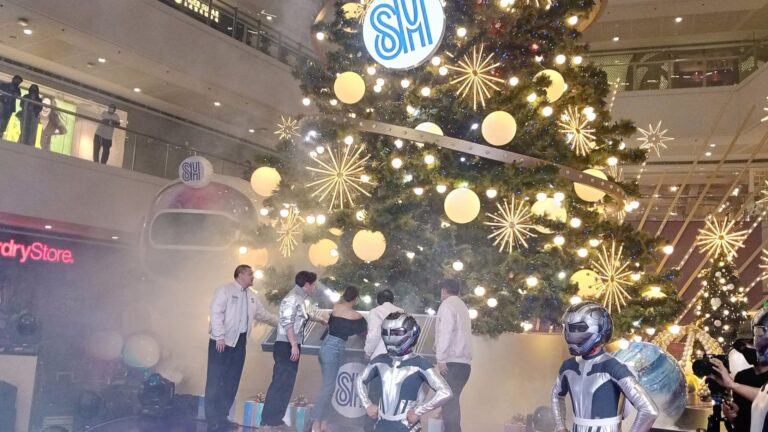 SM Megamall starts to spread sparks of happiness with an out-of-this-world Christmas event