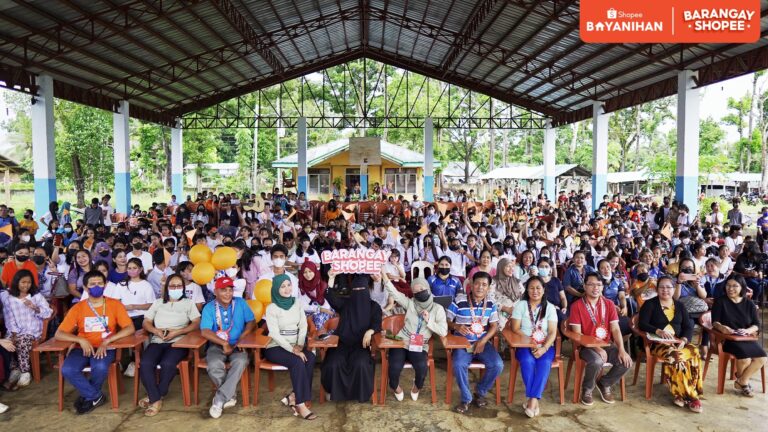 Shopee donates 1,200 school chairs to Barangay Punta Baja in Palawan   