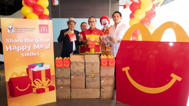 McDonald’s Shares the Light this Christmas by giving back
