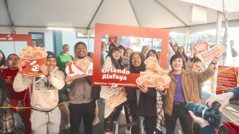 Jollibee Opens First Store in Orlando, Florida
