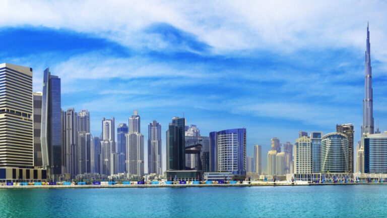 Fly Emirates to Dubai and get free tickets to three much-loved attractions in the UAE   
