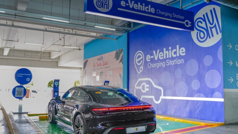 SM Supermalls rolls out PH’s biggest chain of e-Vehicle charging stations nationwide