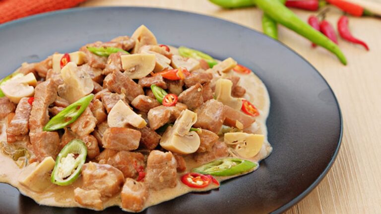 Pans Up Home Cooks! You #GataLoveJolly’s Coconut Cream and Coconut Milk