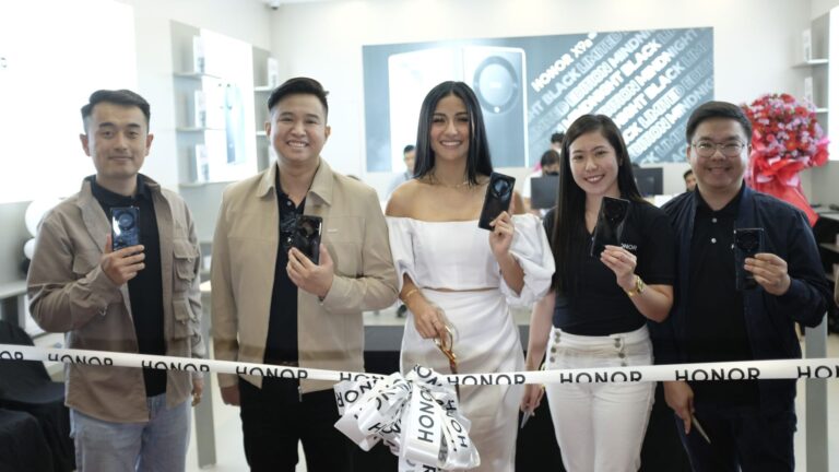 HONOR starts opening experience stores nationwide, unveils limited-edition HONOR X9a 5G Midnight Black