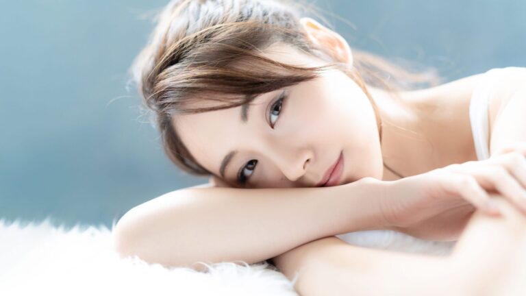 Skin woes due to hot and humid weather? Keep your skin fresh and bouncy with a face lotion