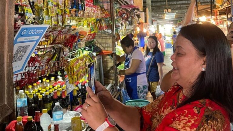 GCash now available in Carmona to purchase groceries during  PalengQR PH Plus launch