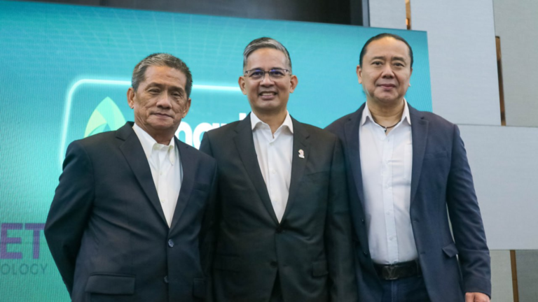 Smart and Dark League Studios join forces to further grow Esports in the Philippines
