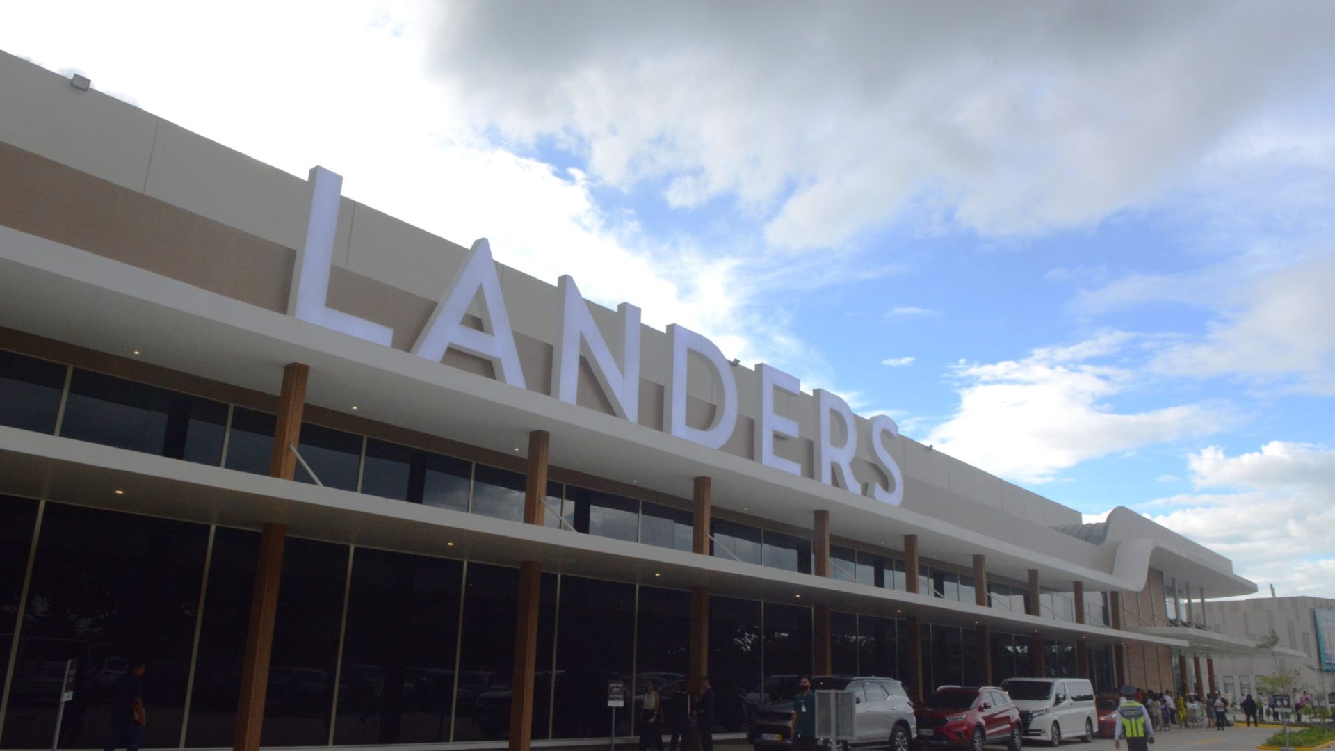 Landers Superstore