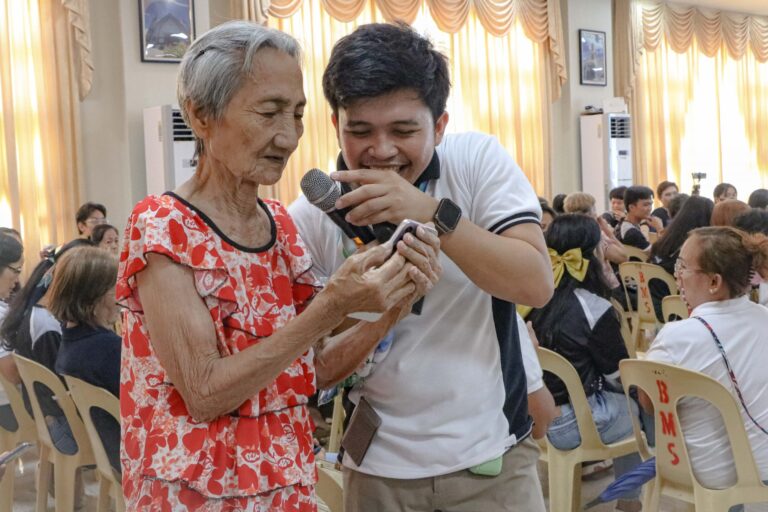 Seniors in Cebu join PLDT, Smart and PNPh’s Digital Literacy and Mental Health Awareness Training     