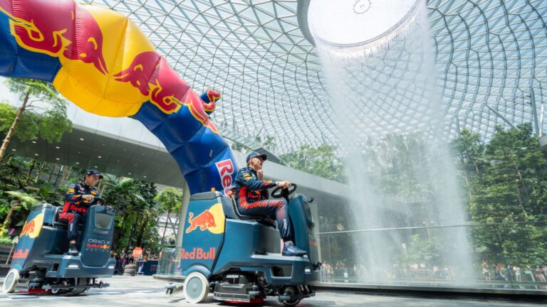 Verstappen & Perez Compete In The World’s Cleanest Challenge Ahead Of Singapore Race Weekend