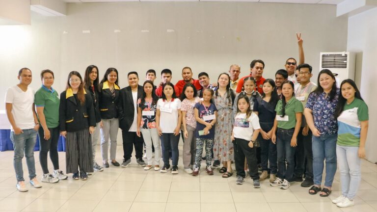 PLDT, Smart, ATRIEV empower visually impaired persons with digital training in Negros Oriental