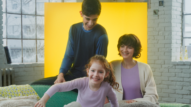 Celebrating 20 Years of HEATTECH with New Ultra Light Material – the Thinnest HEATTECH Ever