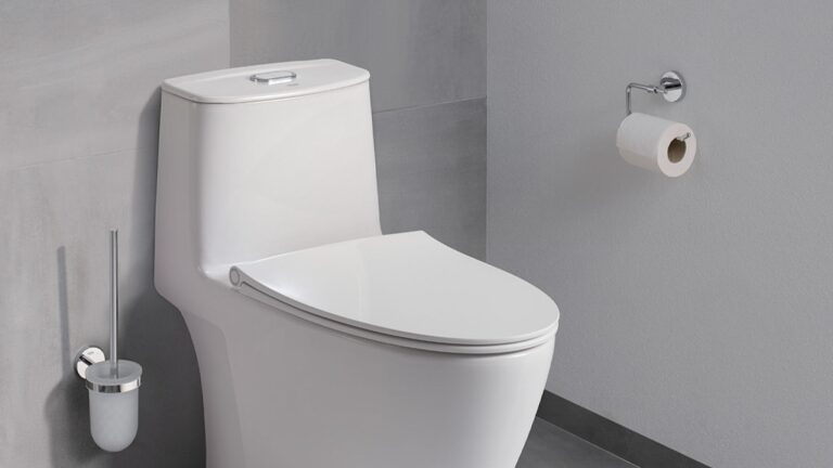 Elevate the bathroom experience with GROHE’s new Bau toilets