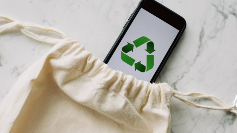 Make green choices when spreading Holiday cheer with sustainable gift-giving tips