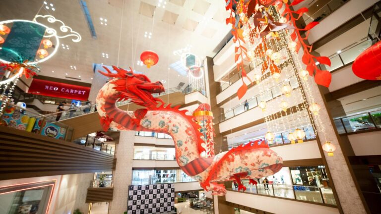 Witness the Dragon in flight as it welcomes the new year at Shangri-La Plaza