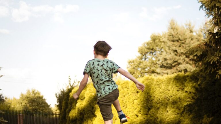 Protect your kids from common summer conditions