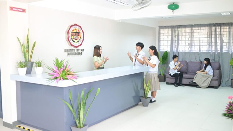  A school renovation project amplifies the potential of deaf community    