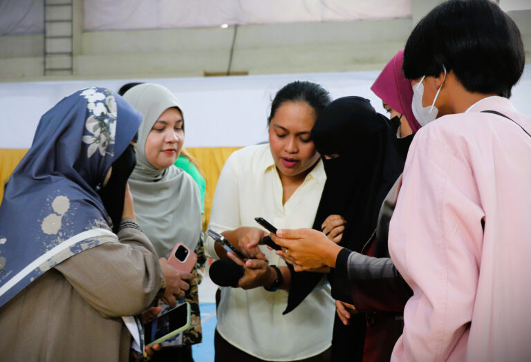 PLDT, Smart link up with Lanao del Sur LGU, boosting Maranao online entrepreneurship