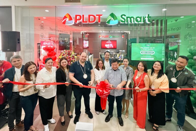 PLDT, Smart launch Experience Hubs for customers in Olongapo City and Dumaguete City
