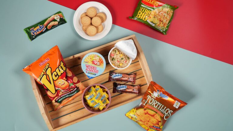 Comfort in Every Bite: Snack Pairings for the Holiday Season   