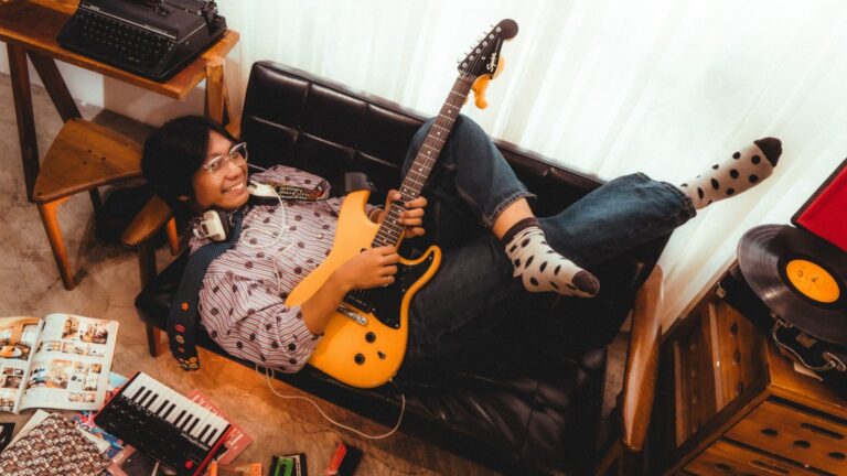 Rising indie pop youngblood neytan invites listeners to experience love in new single,  “Ano Lasa ng Pag-ibig? Edi Tipaklong”   